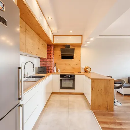 Paryska Deluxe By Bookinghost Apartment Kolobrzeg