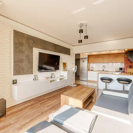 Paryska Deluxe By Bookinghost Apartment