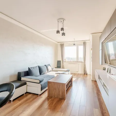 Apartment Paryska Deluxe By Bookinghost *