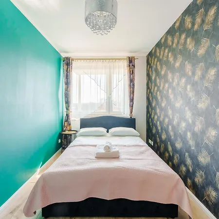 Paryska Deluxe By Bookinghost Apartment *