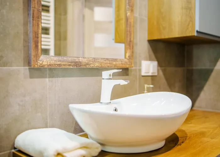 Paryska Deluxe By Bookinghost * Kolobrzeg